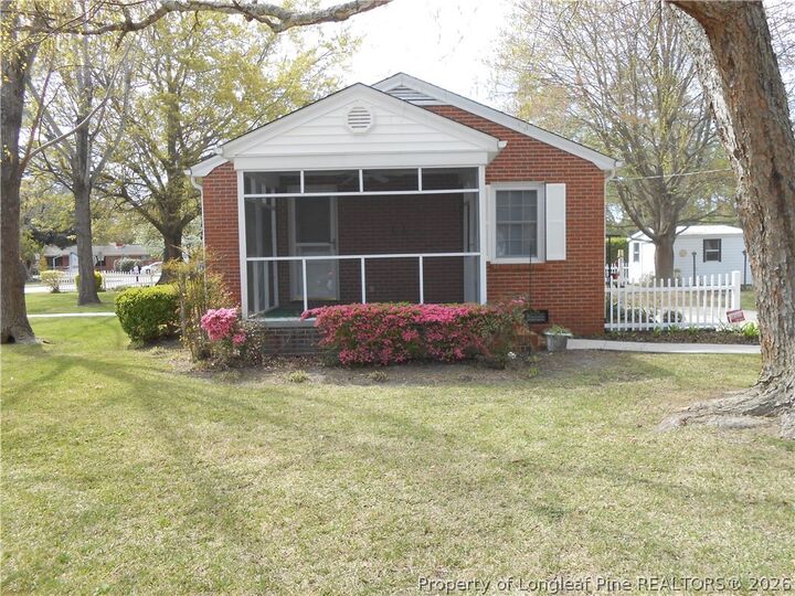Property Photo:  2705 N Rowland Avenue  NC 28358 