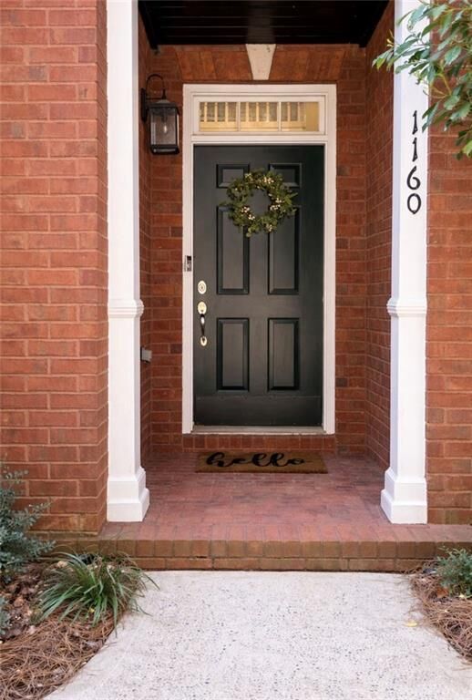 Property Photo:  1160 Brookhaven Glen NE  GA 30319 