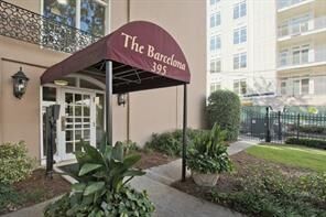 Property Photo:  395 Pharr Road NE 403  GA 30305 