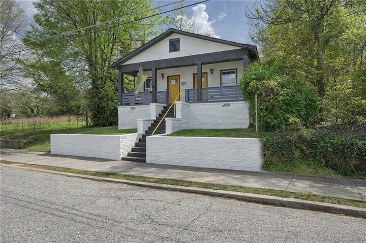 Property Photo:  862 Mitchell Street  GA 30314 