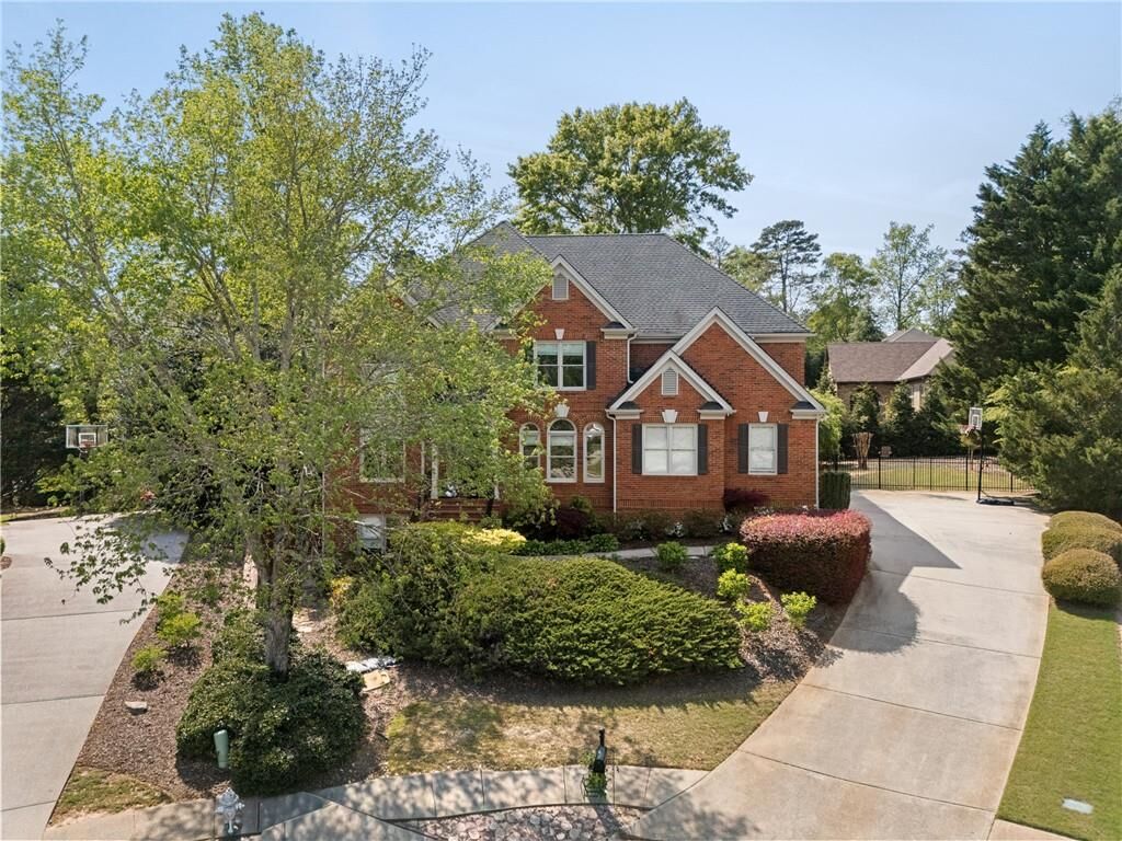 Property Photo: 540 Heron Run Court GA 30004