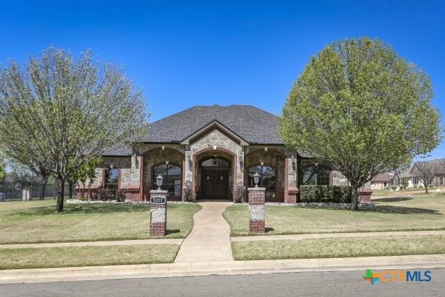 Property Photo: 5207 Driftwood Court TX 76542