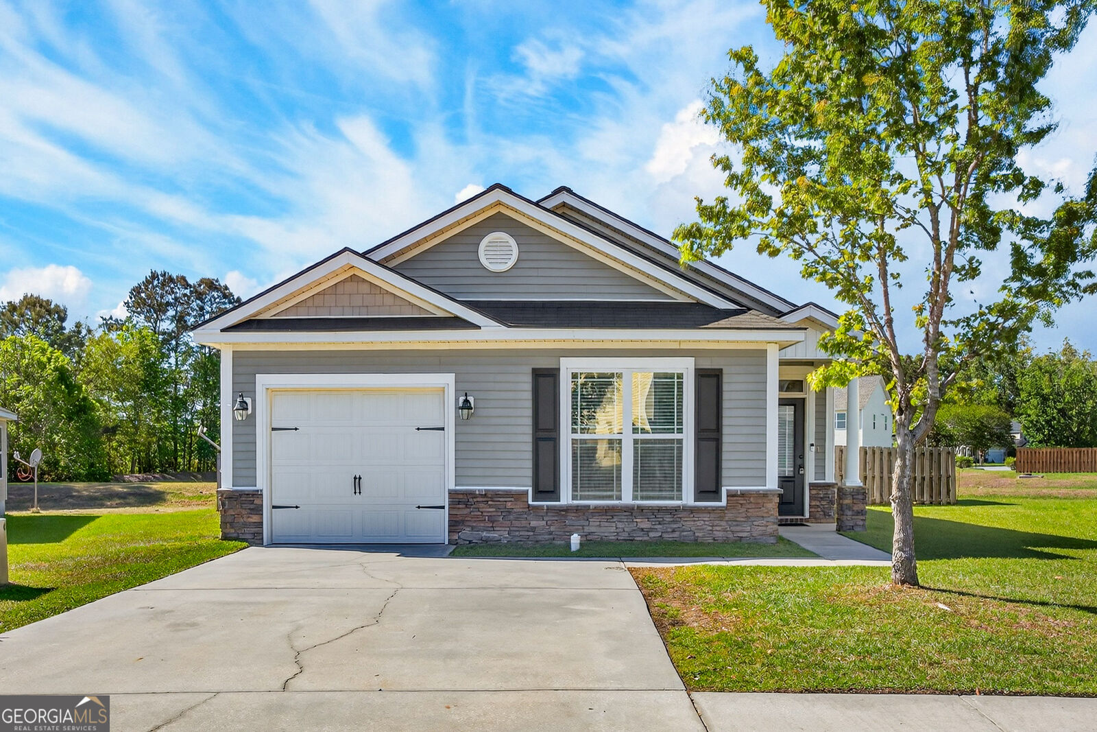 Property Photo:  190 Chapel Lake S  GA 31419 