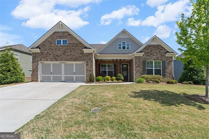 Property Photo: 2985 Coach River Way GA 30040
