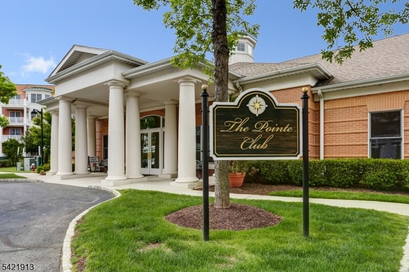 Property Photo: 1403 Pointe Gate Dr 1403 NJ 07039