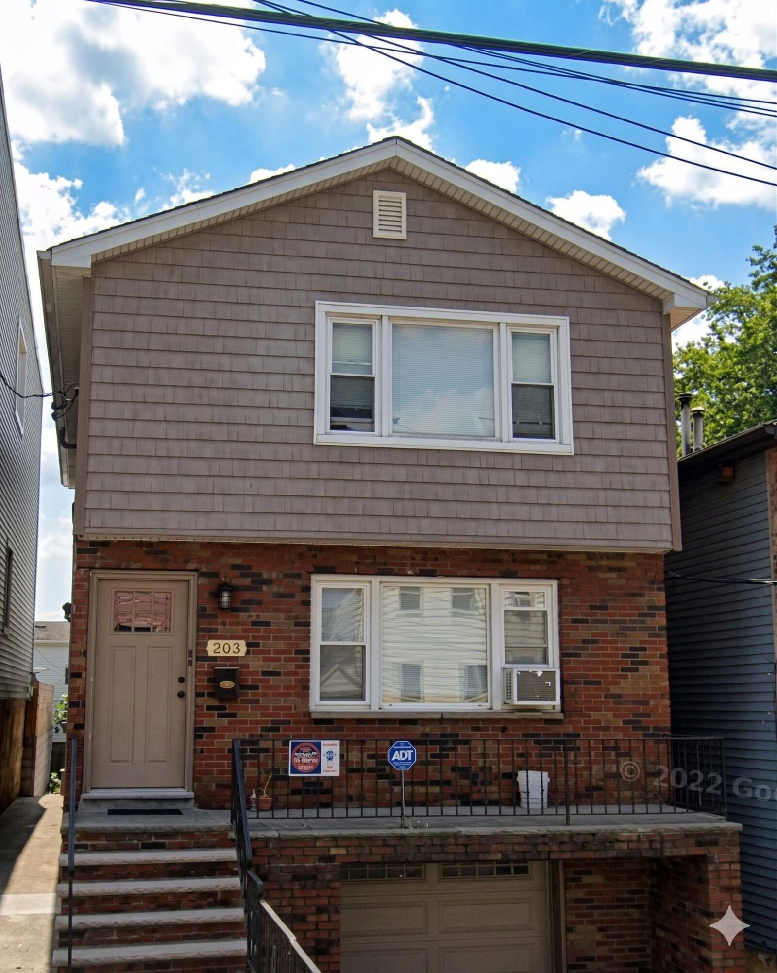 Property Photo:  203 Zabriskie St 2  NJ 07307 