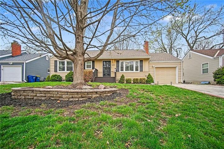 Property Photo: 5630 Beverly Lane KS 66202