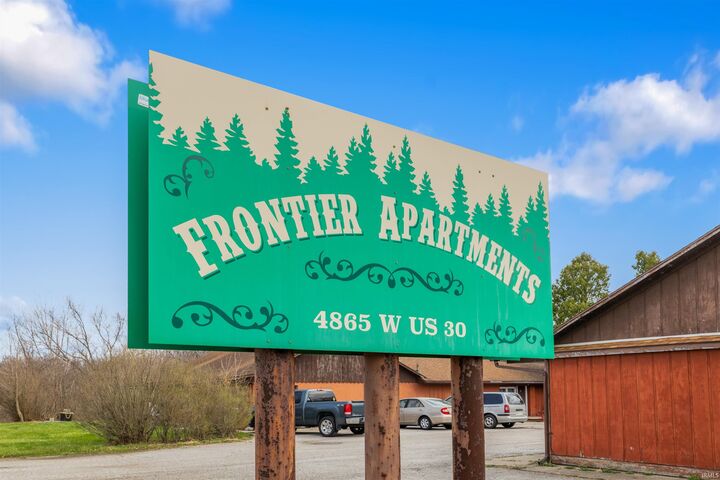 Property Photo: 4865 W US 30 Highway IN 46725-8100