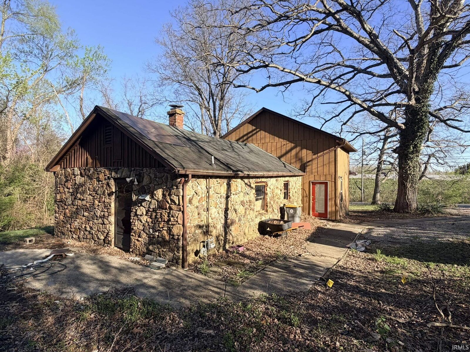 Property Photo:  1109 W Gourley Pike  IN 47404-2134 