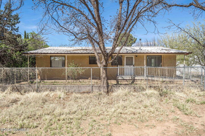 Property Photo:  215 Polvadera Avenue  NM 87940 