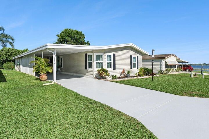 Property Photo:  6643 Westchester Drive NE  FL 33881 