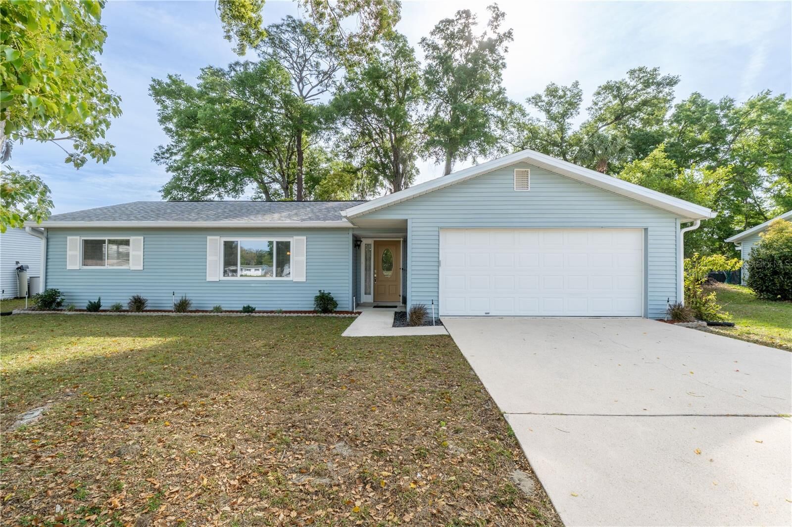 Property Photo: 11027 SW 75th Avenue FL 34476
