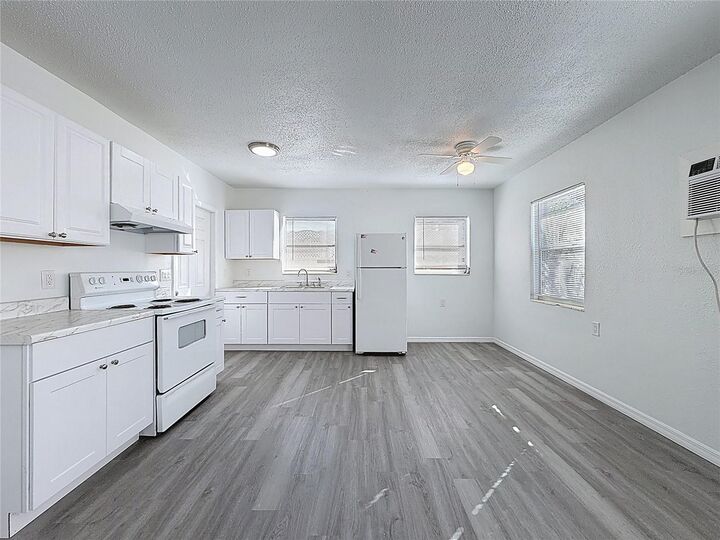 Property Photo:  650 E Harbor Drive S  FL 33705 