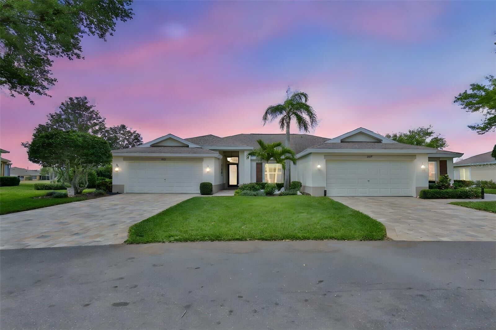 Property Photo: 2261 Brookfield Greens Circle FL 33573