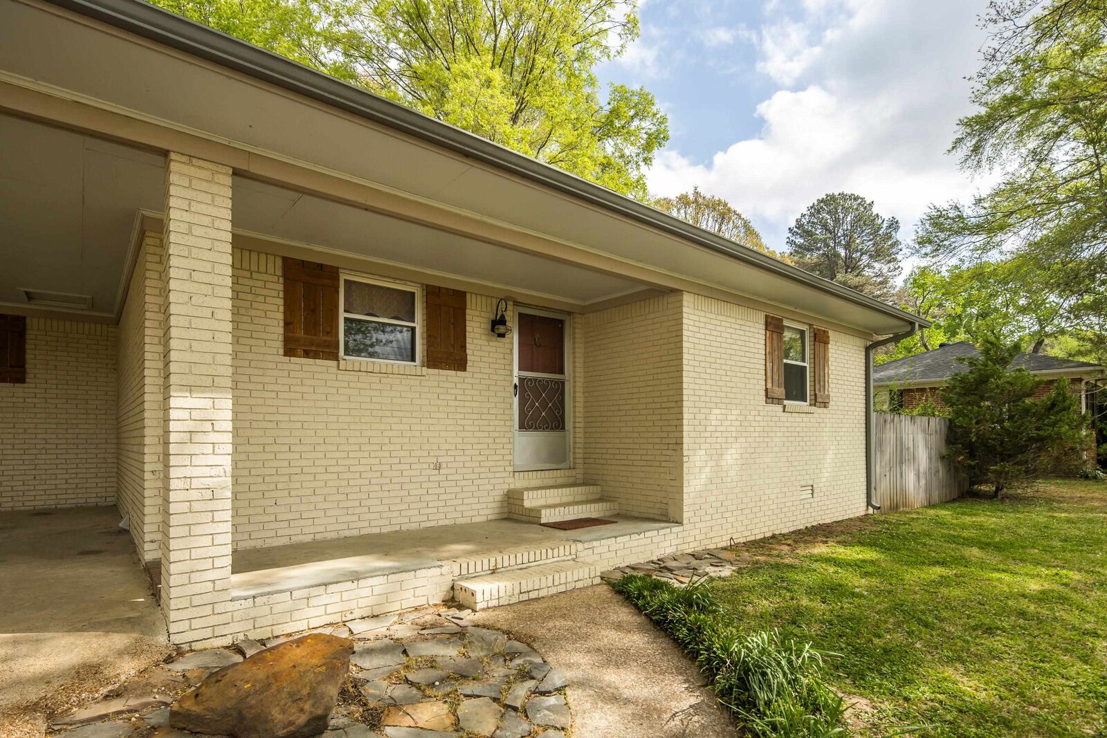 Property Photo: 95 Hill Dr TN 38068