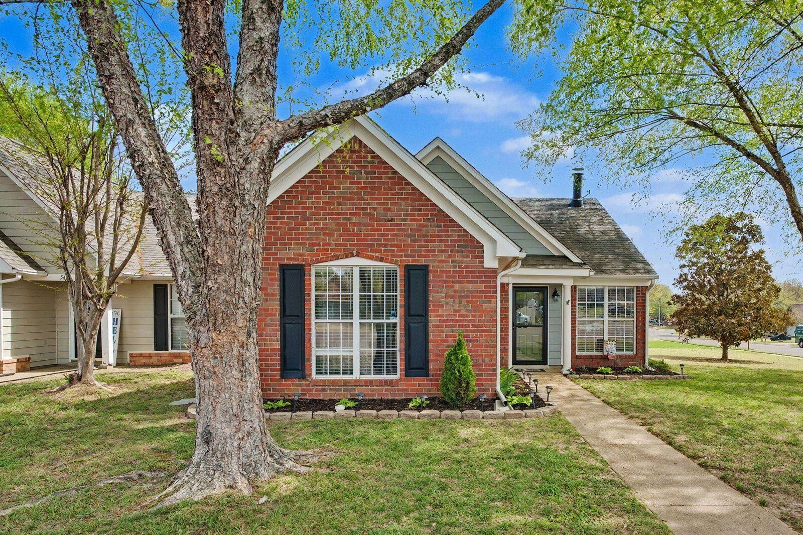 Property Photo:  5422 Worth Cv  MS 38671-8434 