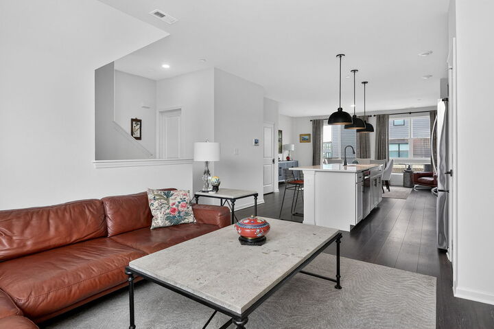 Property Photo:  2213 Venture Drive  IL 60173 