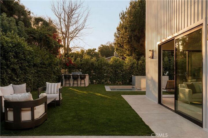 Property Photo: 4273 Murietta Avenue CA 91423