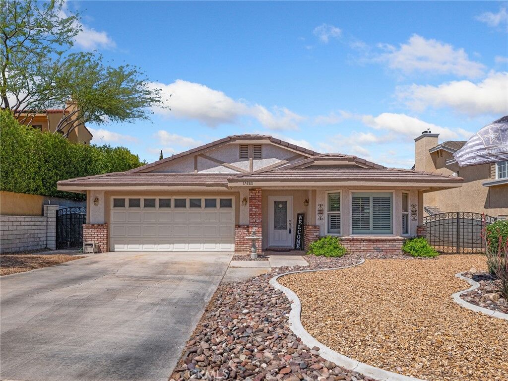 Property Photo: 17880 Ferndell Lane CA 92395