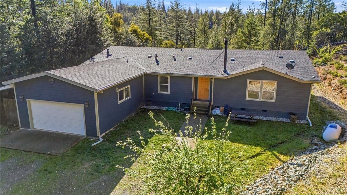 Property Photo:  16770 Autumn Oak Road  CA 95945 