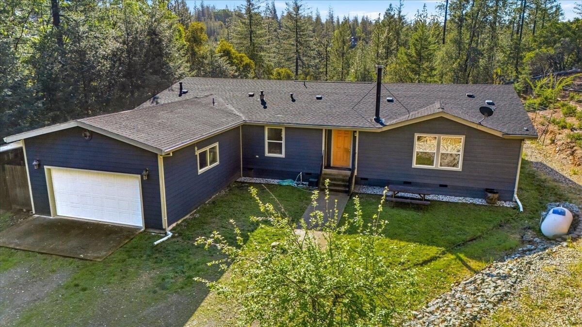 Property Photo:  16770 Autumn Oak Road  CA 95945 