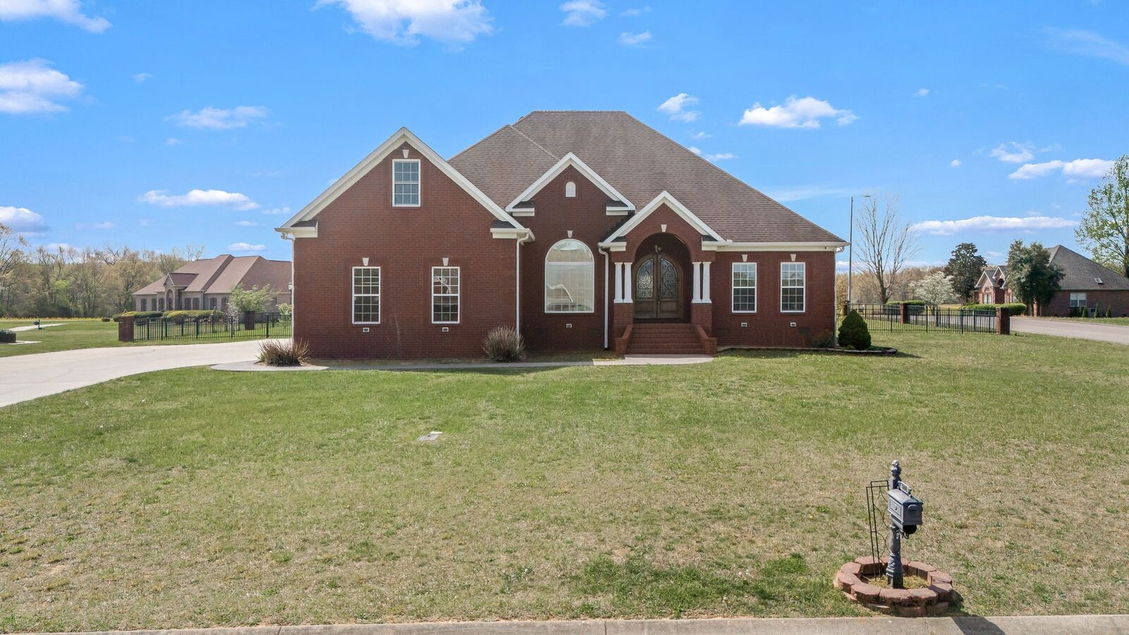 Property Photo:  100 Rosehaven Court  TN 37388 