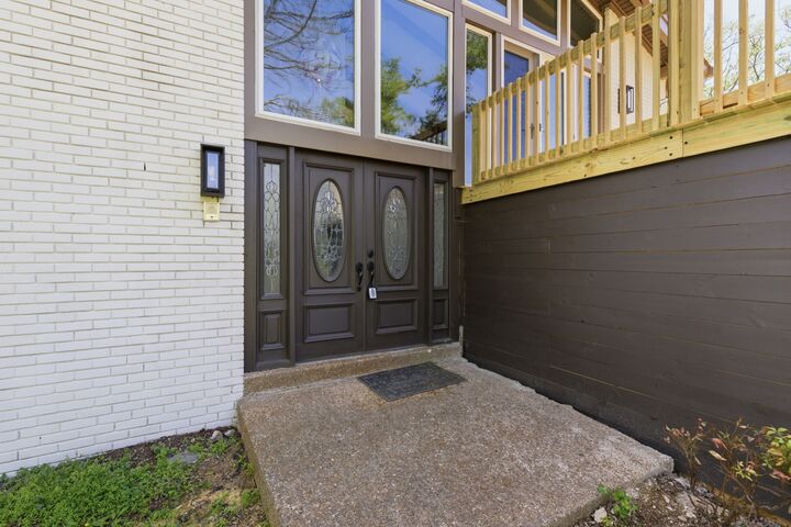 Property Photo:  4035 Kings Ln NW  TN 37218 