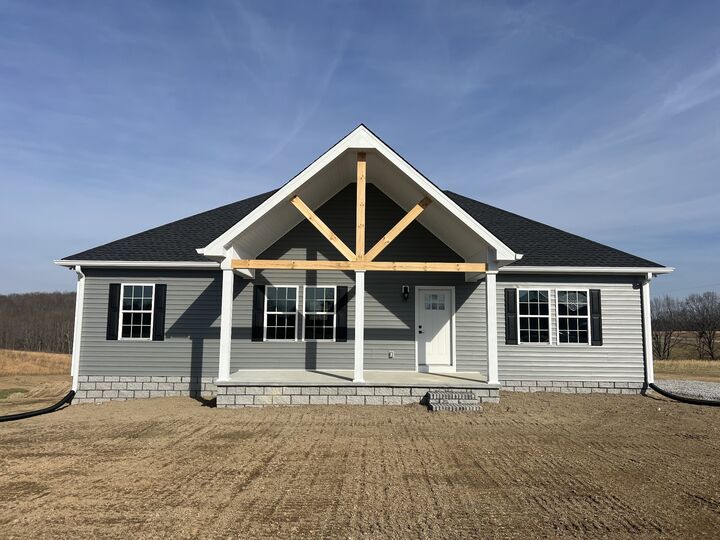 Property Photo:  1832 Lafayette Rd  TN 37150 