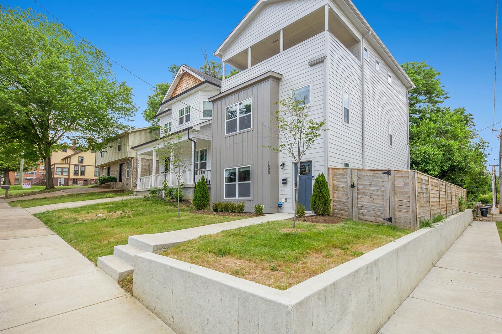 Property Photo:  1600 Meharry Blvd  TN 37208 