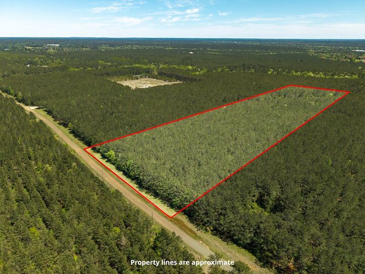 Property Photo:  L28379 Cr 403  TX 75972 