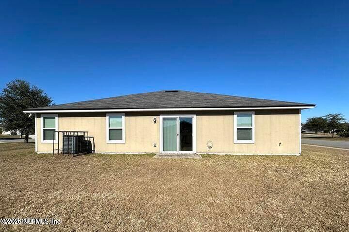 Property Photo:  9296 Canary Ivy Lane  FL 32219 