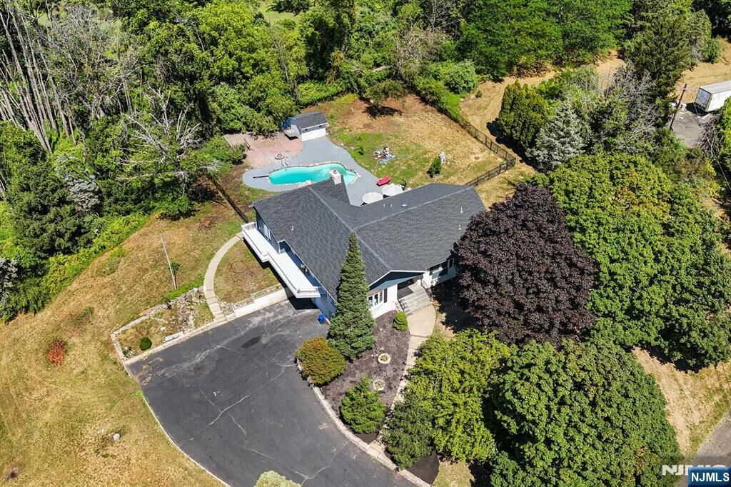 Property Photo:  1 Rossi Drive  NJ 08809 