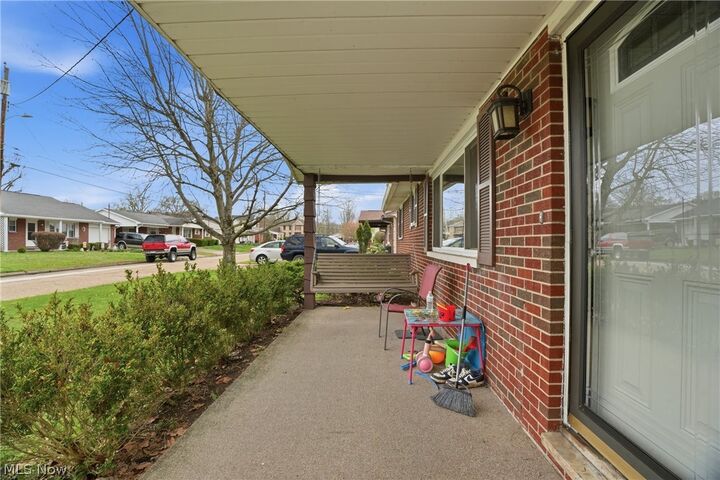 Property Photo: 1902 42nd Street WV 26104