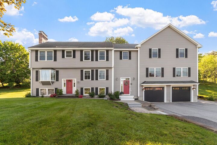 Property Photo: 25 Riverview Circle NH 03052