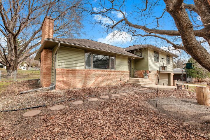 Property Photo: 5116 Meadow Ridge MN 55439