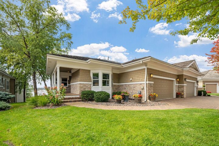 Property Photo: 724 Widsten Circle MN 55391