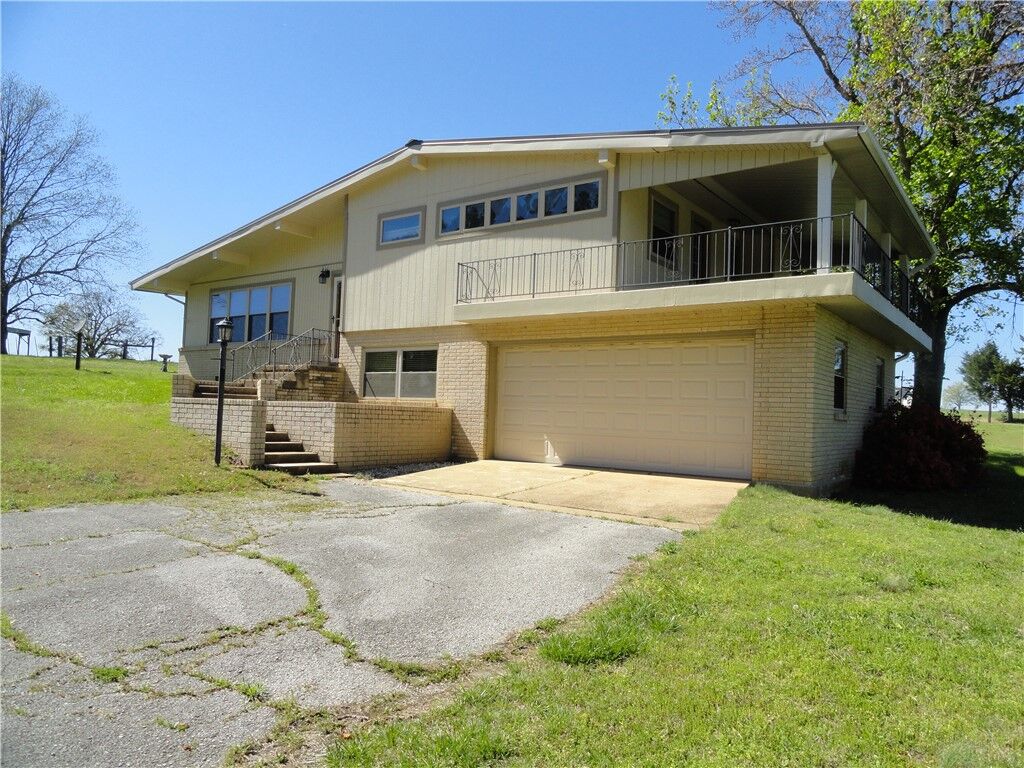 Property Photo: 1719 S Hwy 27 AR 72650