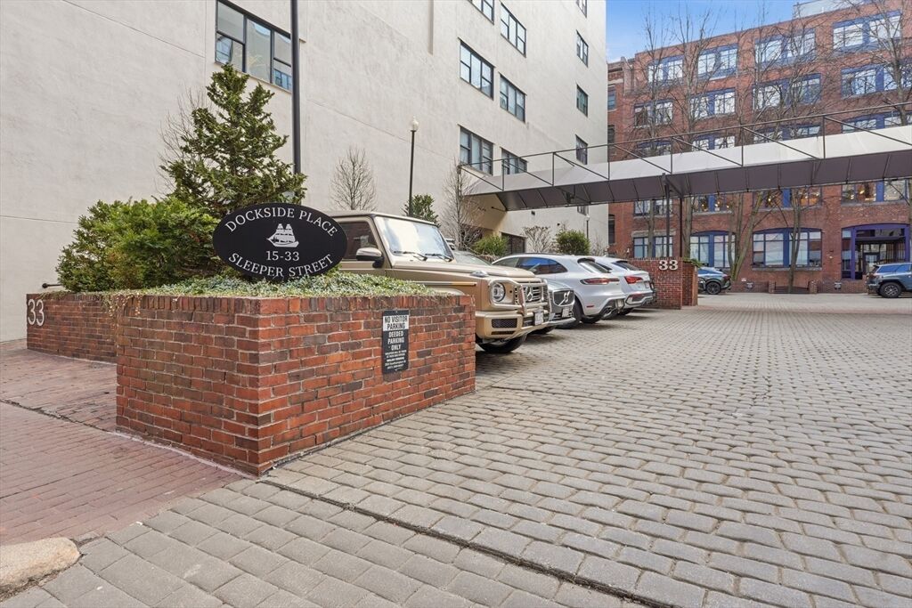 Property Photo:  33 Sleeper 410  MA 02210 