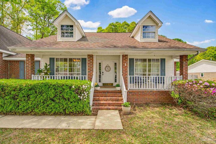 Property Photo:  6005 Forest Green Rd  FL 32505 