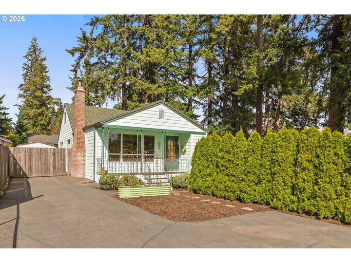Property Photo:  12605 SE Holgate Blvd  OR 97236 