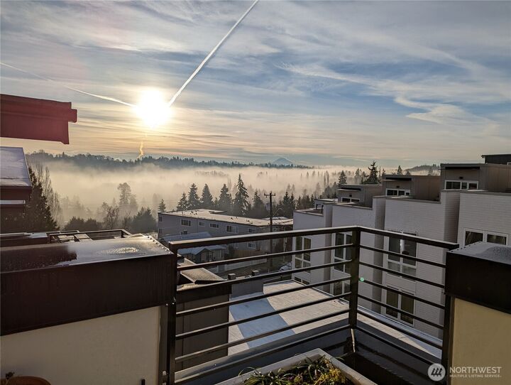 Property Photo:  3070 SW Avalon Way G  WA 98126 