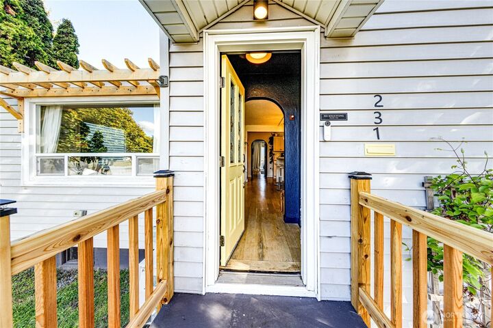Property Photo:  231 W Fourth Street  WA 98362 