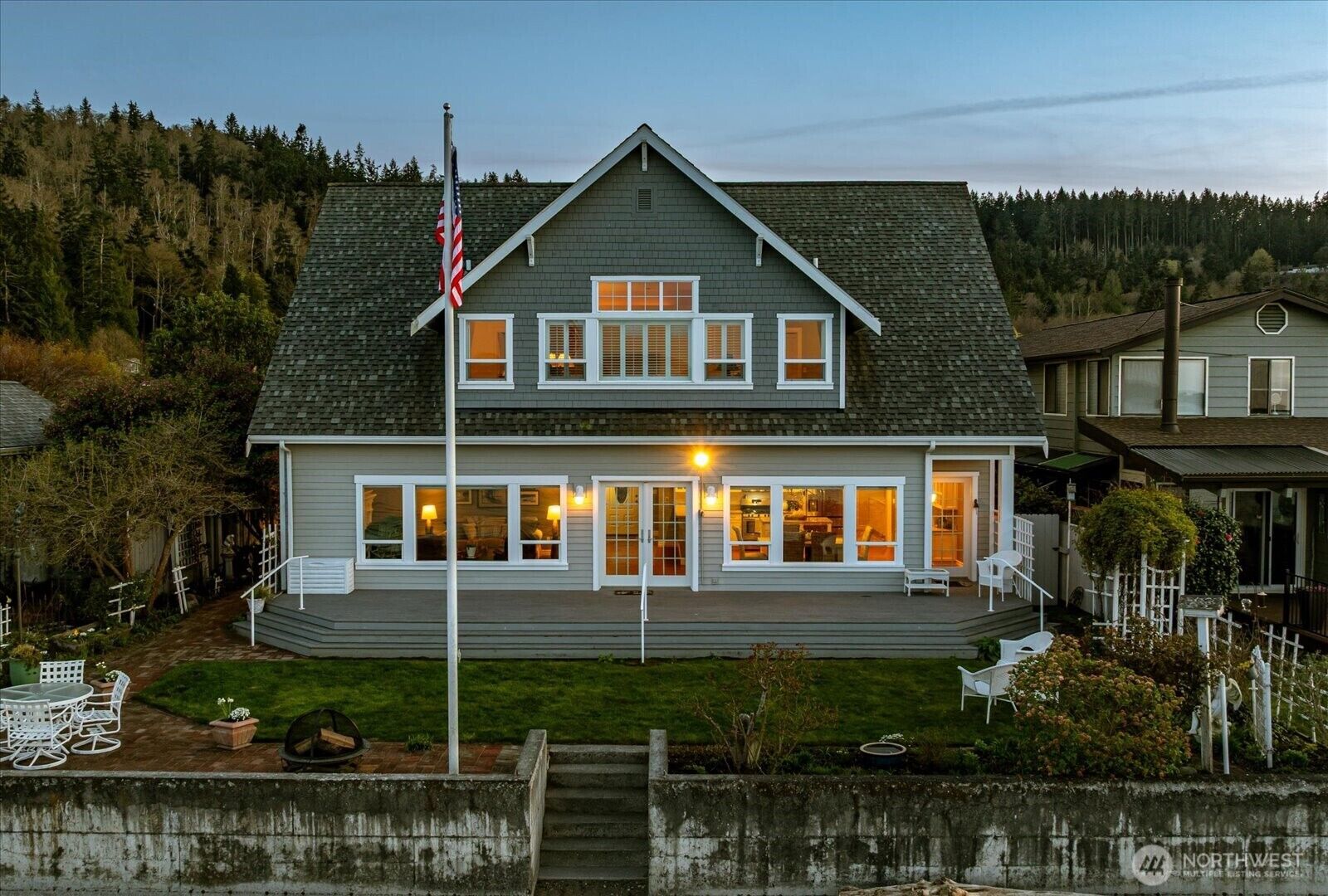 Property Photo: 817 Shorecrest Drive WA 98277