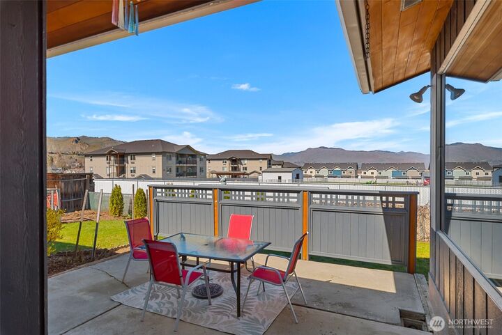 Property Photo:  1320  Seneca Street  WA 98801 