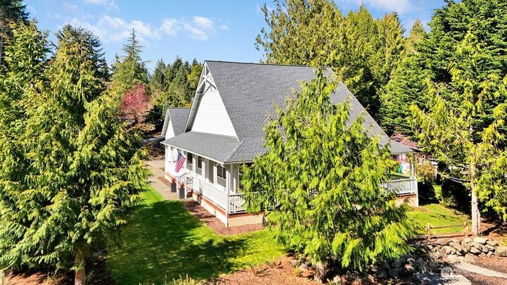 Property Photo: 28 Deer Hollow Road WA 98365