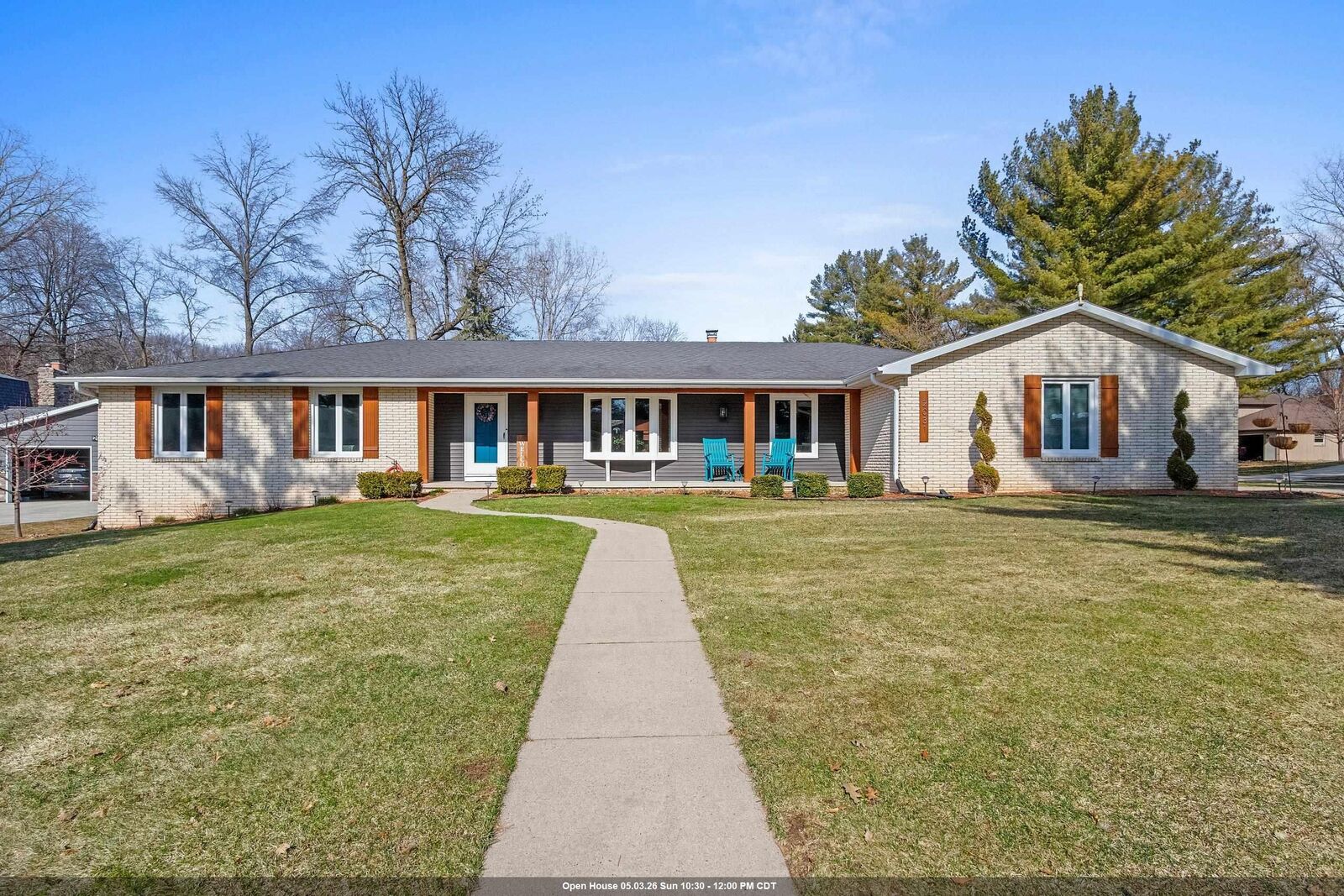 Property Photo:  2031 Parkwood Court  WI 54304-1955 
