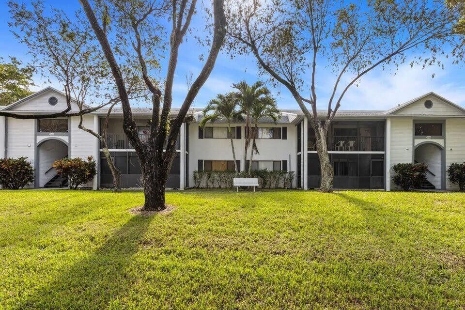 Property Photo:  15449 Lakes Of Delray Boulevard  FL 33484 