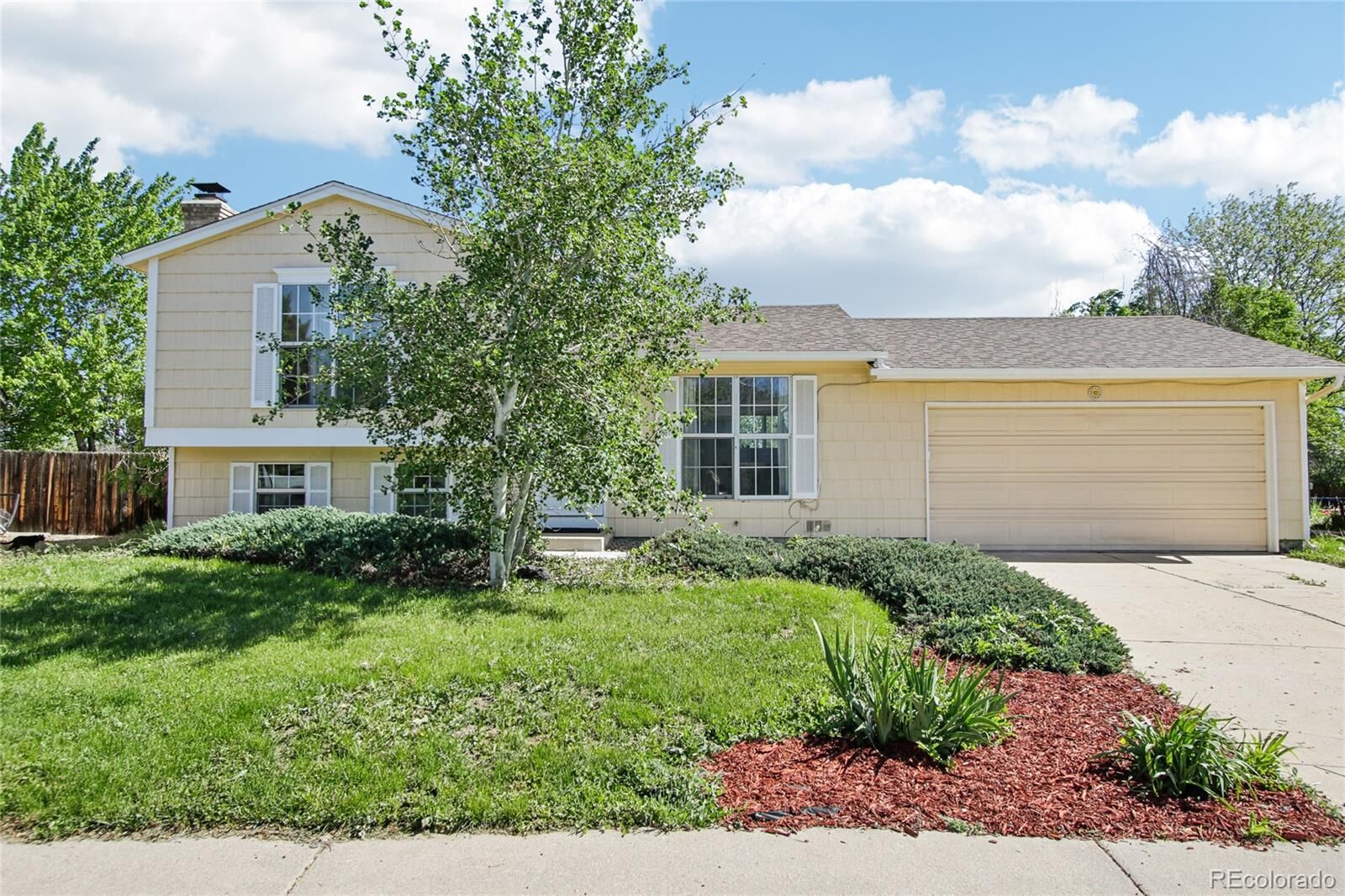 Property Photo: 235 Summit Circle CO 80026