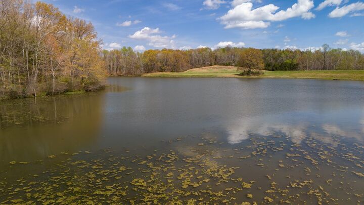 Property Photo:  Lake Pointe Ct  VA 23958 