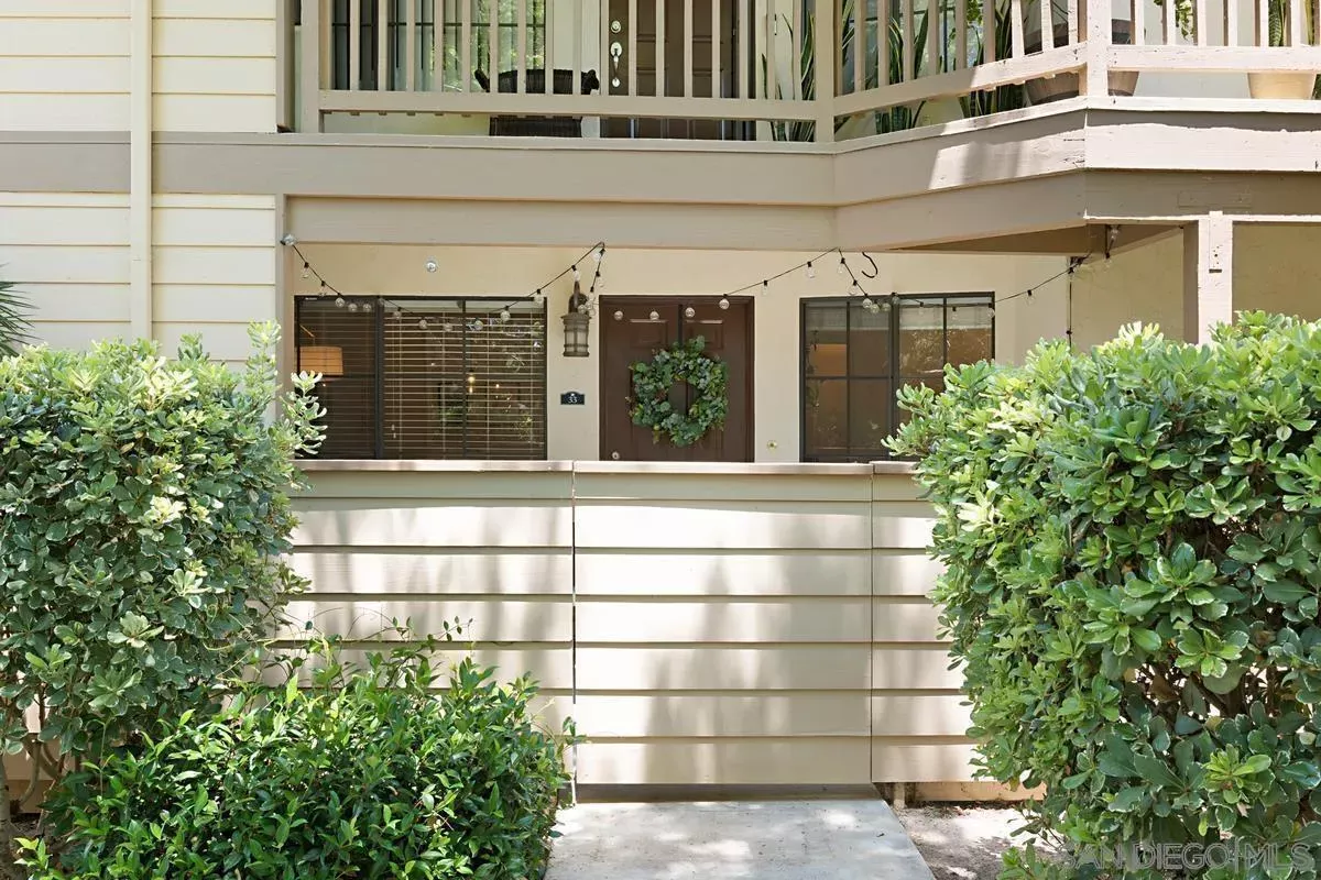 Property Photo:  12588 Carmel Creek Rd 33  CA 92130 